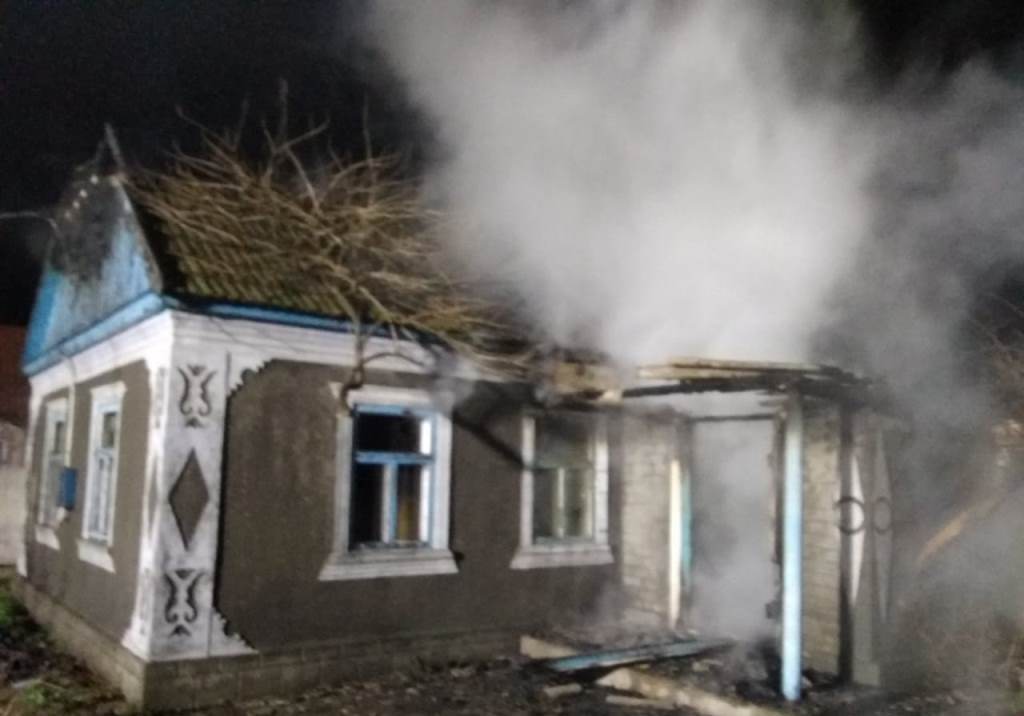 Херсонська область: в Олешківському районі горів житловий будинок. Знайдено тіло 44-річного чоловіка