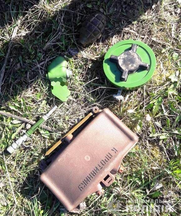 У Вінницькому районі оперативники виявили схрон з боєприпасами