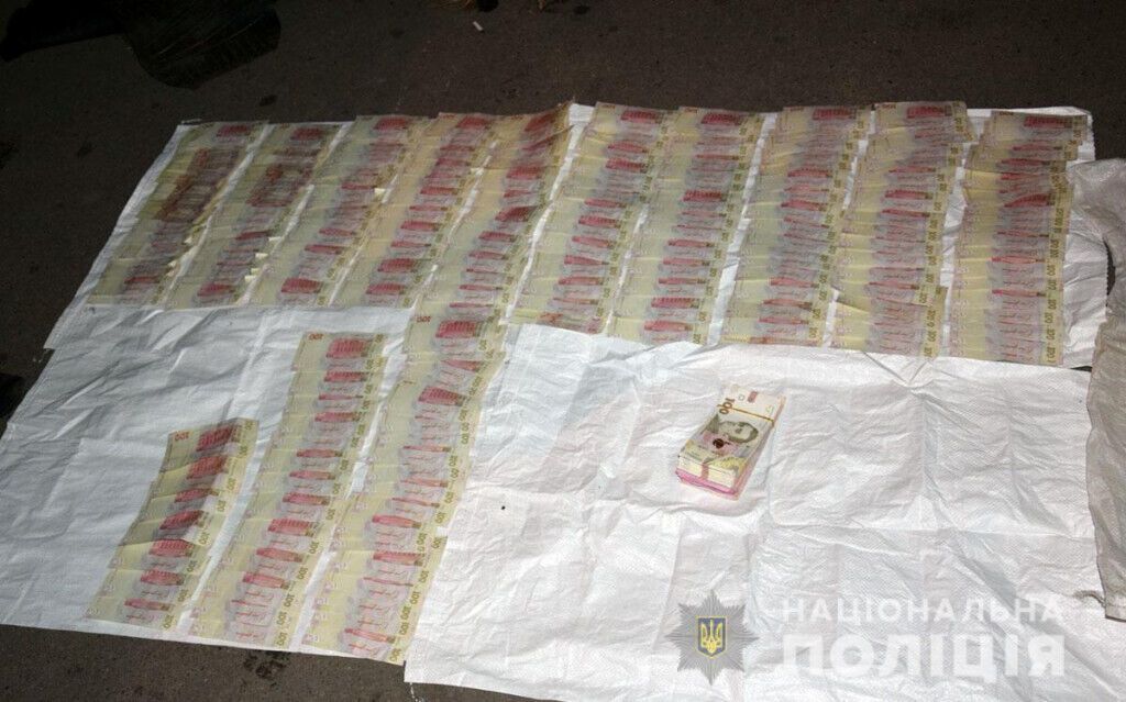 На Донеччині поліція та СБУ знешкодили організовану злочинну групу торговців зброєю і попередили можливі теракти