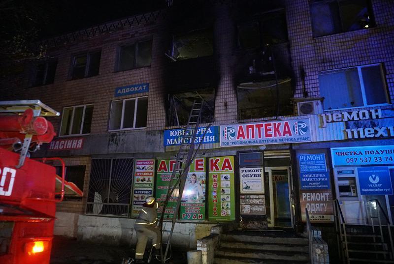 Дніпропетровська область: вогнеборцями ліквідовано пожежу у будинку побуту (ВІДЕО)