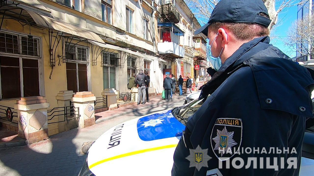 Одеські правоохоронці викрили іноземця у крадіжці в громадському транспорті