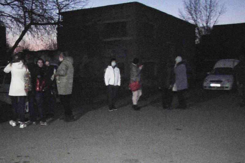 Хмельницька область: під час пожежі в одній із багатоповерхівок вогнеборці евакуювали 12 людей (ВІДЕО)
