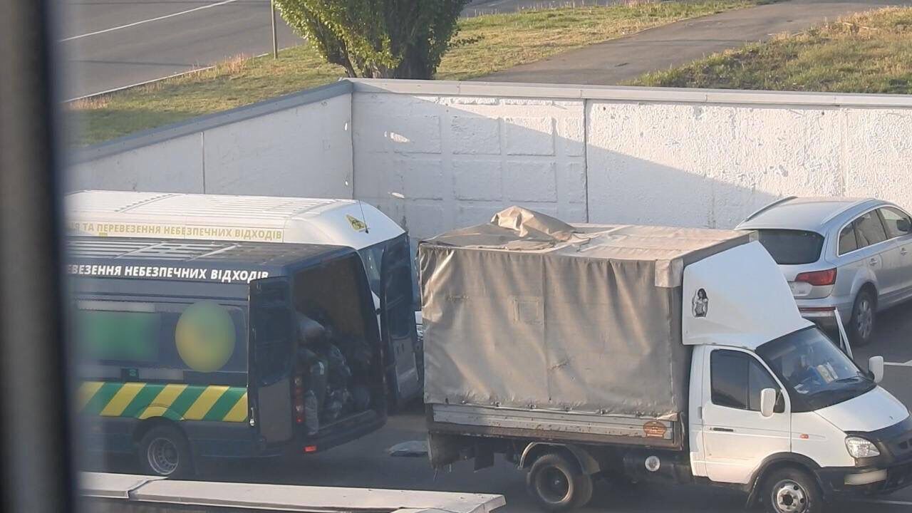 Правоохоронці викрили комерційну структуру на оборудках з утилізацією небезпечних відходів з лікарень (ФОТО)