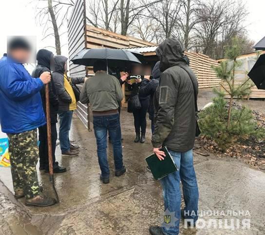 Правоохоронці повідомили про підозру чоловіку, який незаконно видобував корисні копалини на території Харківської області