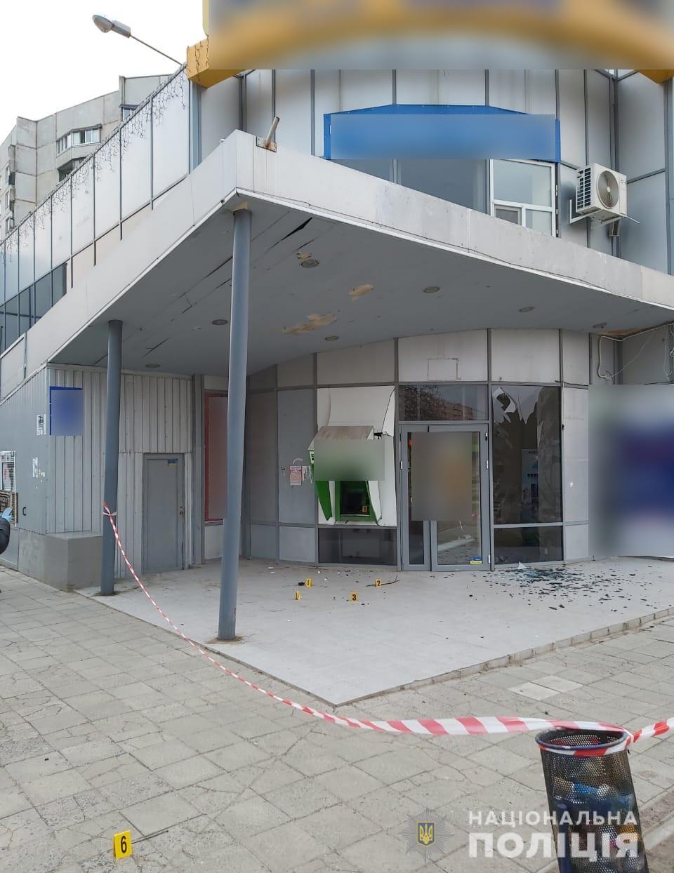 Поліцейські викрили осіб, причетних до підриву банкомату у Харкові