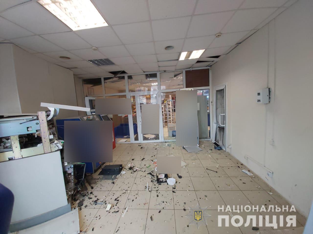 Поліцейські викрили осіб, причетних до підриву банкомату у Харкові