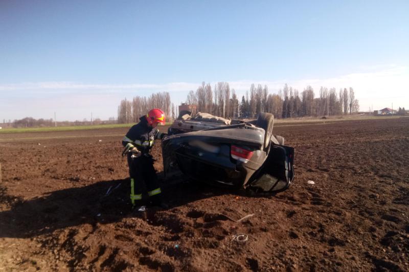Хмельницька область: рятувальники ліквідували наслідки ДТП, у якій травмувалися двоє людей