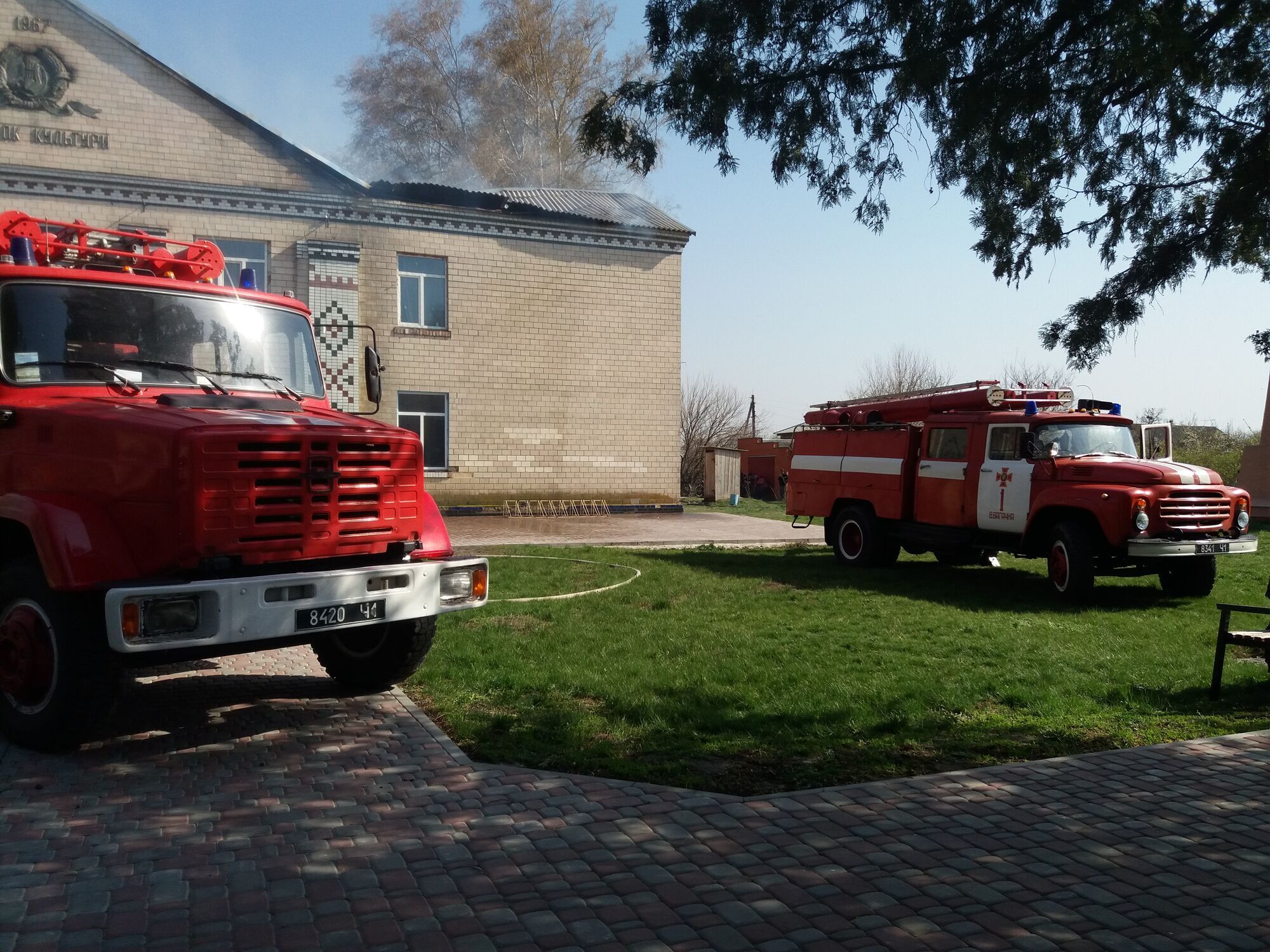Полтавська область: рятувальники ліквідували пожежу в сільському будинку культури