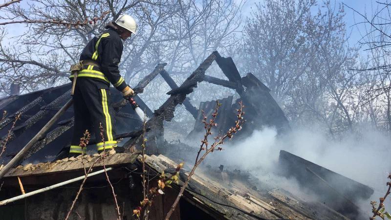 Вінницька область: рятувальники ліквідували пожежу в господарчій споруді