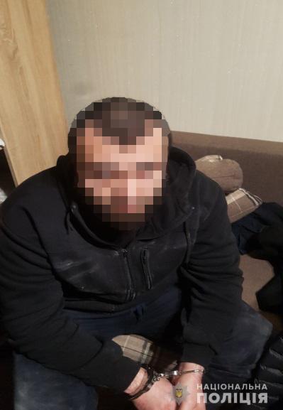 Харківські поліцейські викрили учасників злочинного угруповання у серії розбійних нападів на підприємців