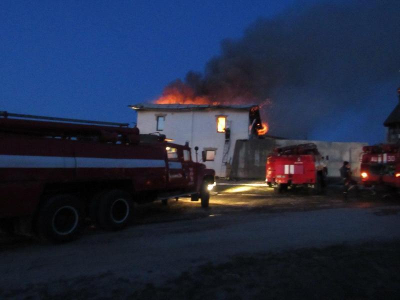 Сумська область: рятувальники ліквідували пожежу споруди на території монастиря