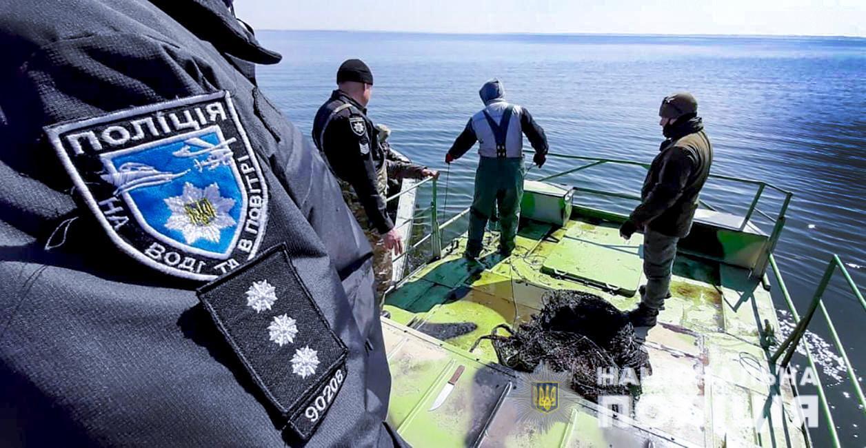 Упродовж місяця поліція на воді попередила завдання збитків державі на суму понад &nbsp;два &nbsp;мільйони гривень