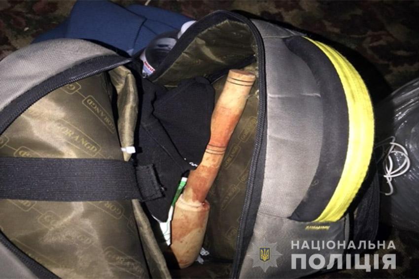 У Хмельницькому правоохоронці затримали групу осіб, яка вчиняла розбійні напади на іноземців