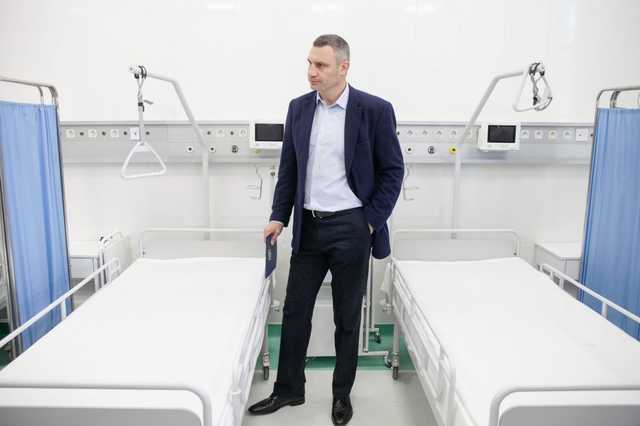 Медикам «скорой помощи» не повысили зарплату. Кличко призвал Минздрав срочно это исправить
