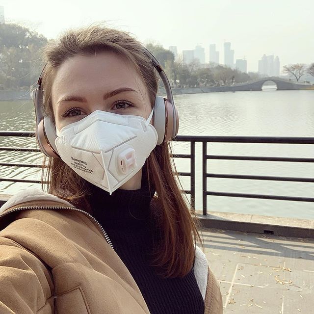 Застрявшая в Ухане украинка рассказала, как Китай ищет инфицированных