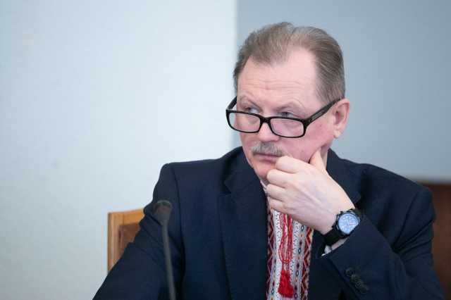 “Це свавілля”: вчителі скаржаться, що їх виганяють у відпустку за свій рахунок або урізають зарплату
