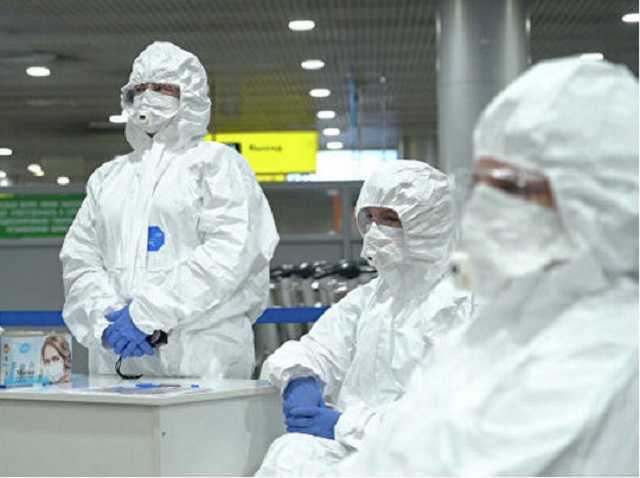Почему медики часто заражаются кронавирусом: инфекционист объяснила ситуацию