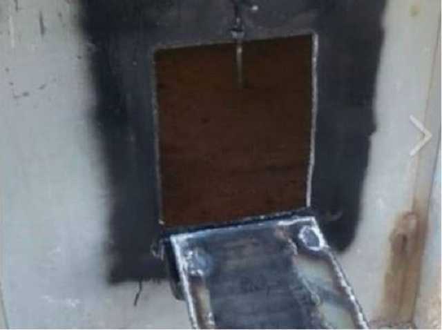 Заварили дверь в подъезде? Сеть озадачило фото ''борьбы'' с коронавирусом в Казахстане