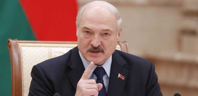 Лукашенко о пандемии COVID-19: Для наркоманов и курильщиков - это хороший урок