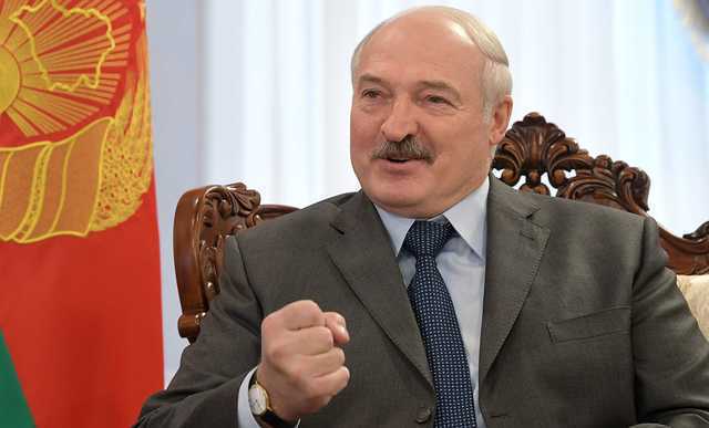 “Пневмония уйдет, а хлебушек-то нужен”: Лукашенко едко пояснил, почему не вводит карантин