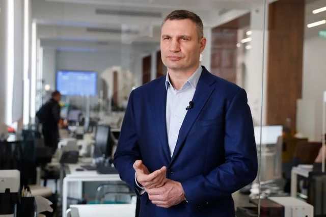 Кличко призвал религиозных лидеров публично напомнить верующим о переносе поминальных дней
