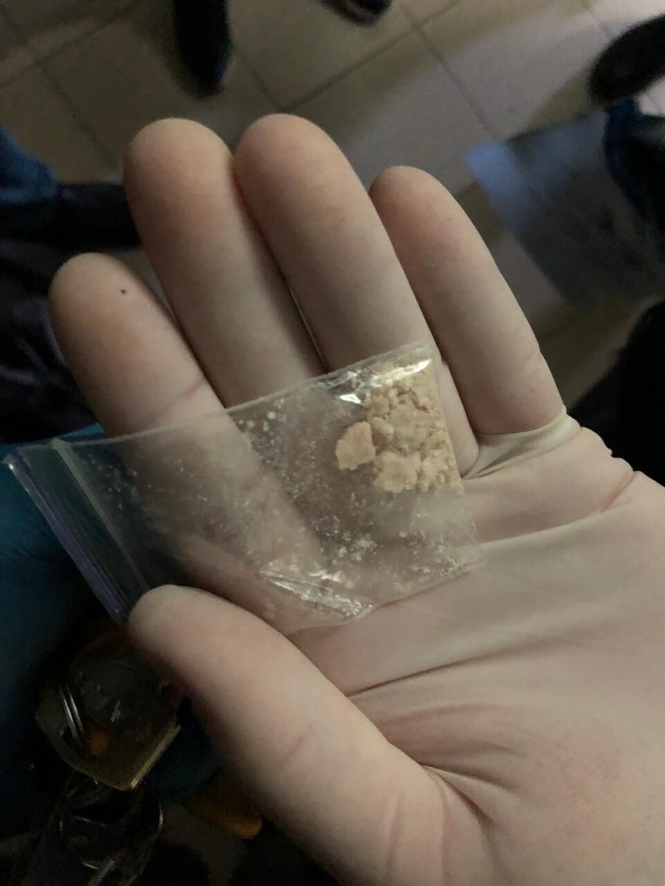 Правоохоронці викрили схему незаконного виготовлення та збуту наркотиків військовослужбовцям