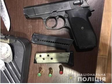 Поліція Київщини затримала групу осіб, які займались виготовленням та «оптовим» збутом амфетаміну