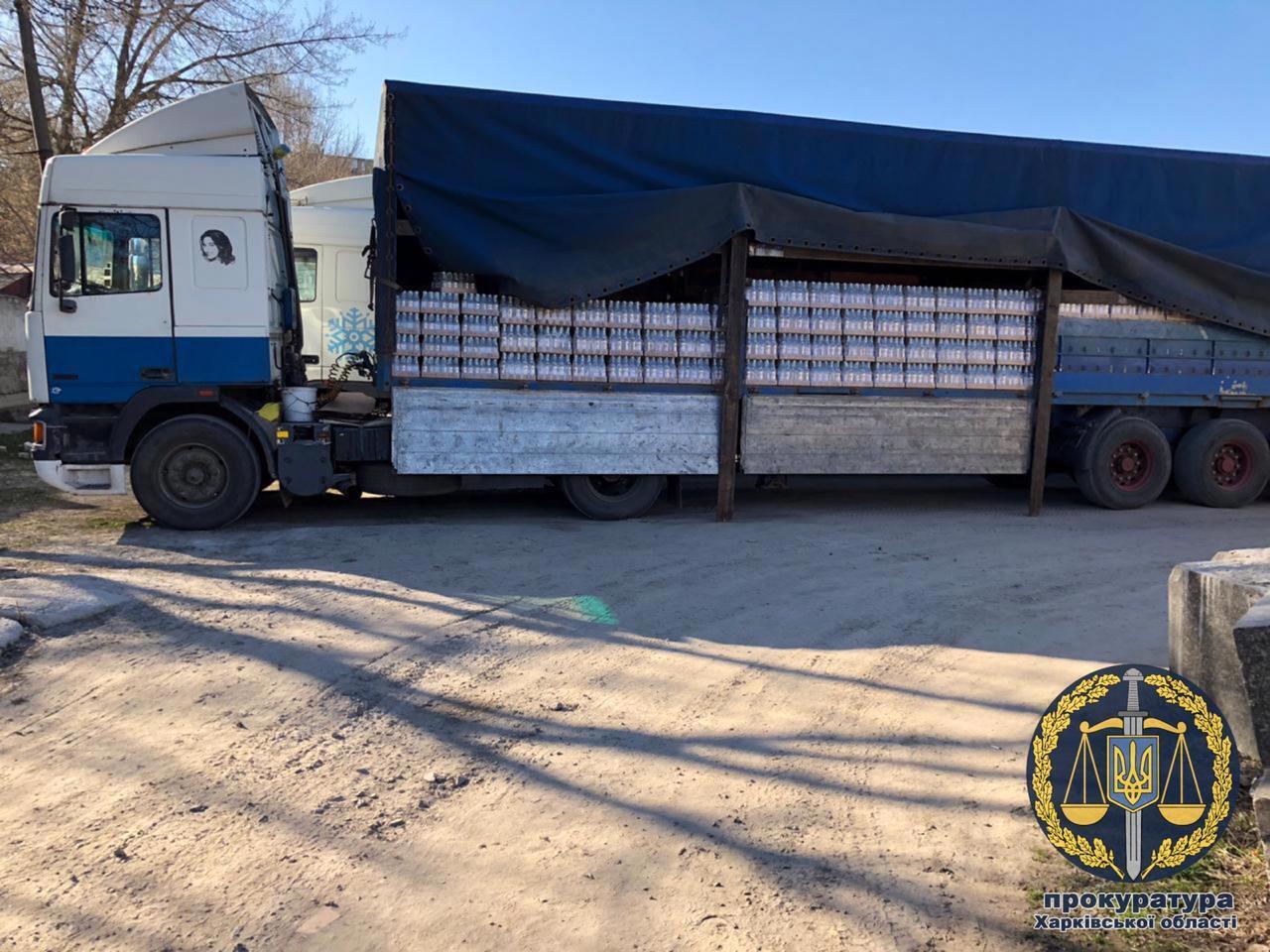 У Харкові вилучили близько 25 тис пляшок алкоголю з підробленими акцизними марками