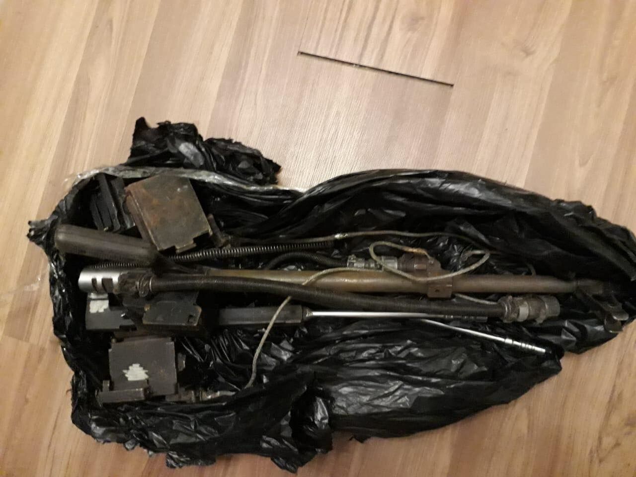 Правоохоронці затримали громадянина на спробі збуту зброї та боєприпасів з ООС