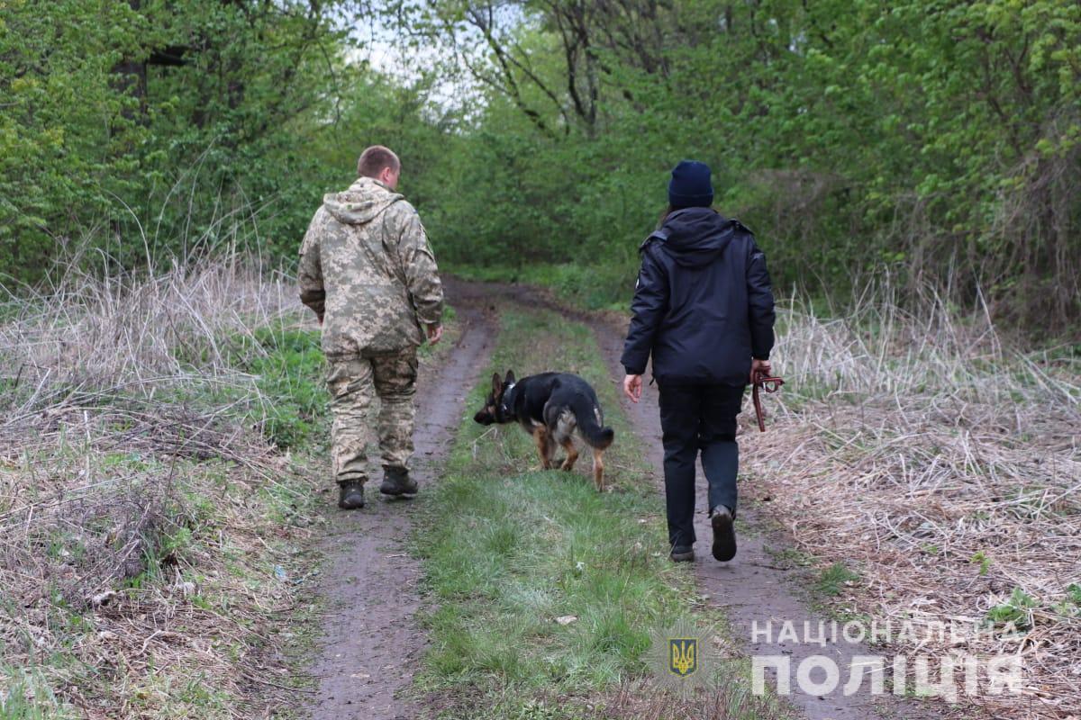 На Харківщині пів тисячі людей продовжують пошуки зниклої дівчинки