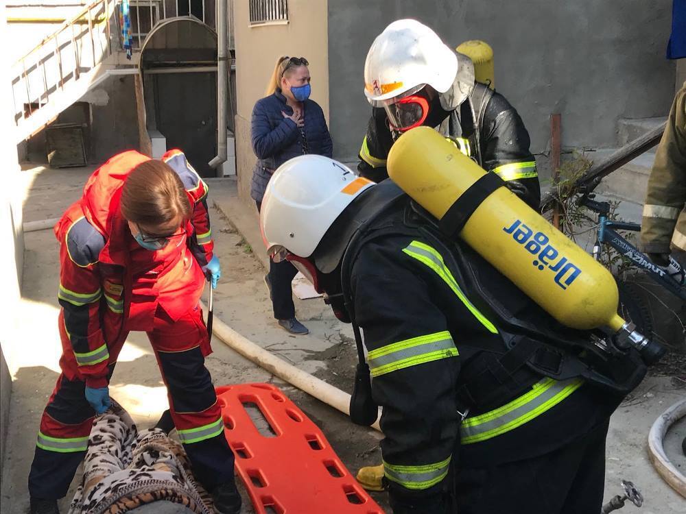 м. Одеса: вогнеборці врятували господарку квартири