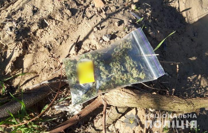 На Херсонщині поліцейські викрили групу осіб, підозрюваних у крадіжках в особливо великих розмірах