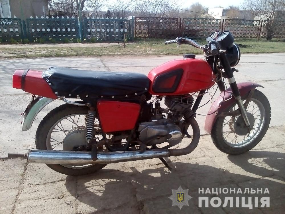Правоохоронці по «гарячих слідах» викрили підозрюваного в незаконному заволодінні мотоциклом жителя Арцизького району