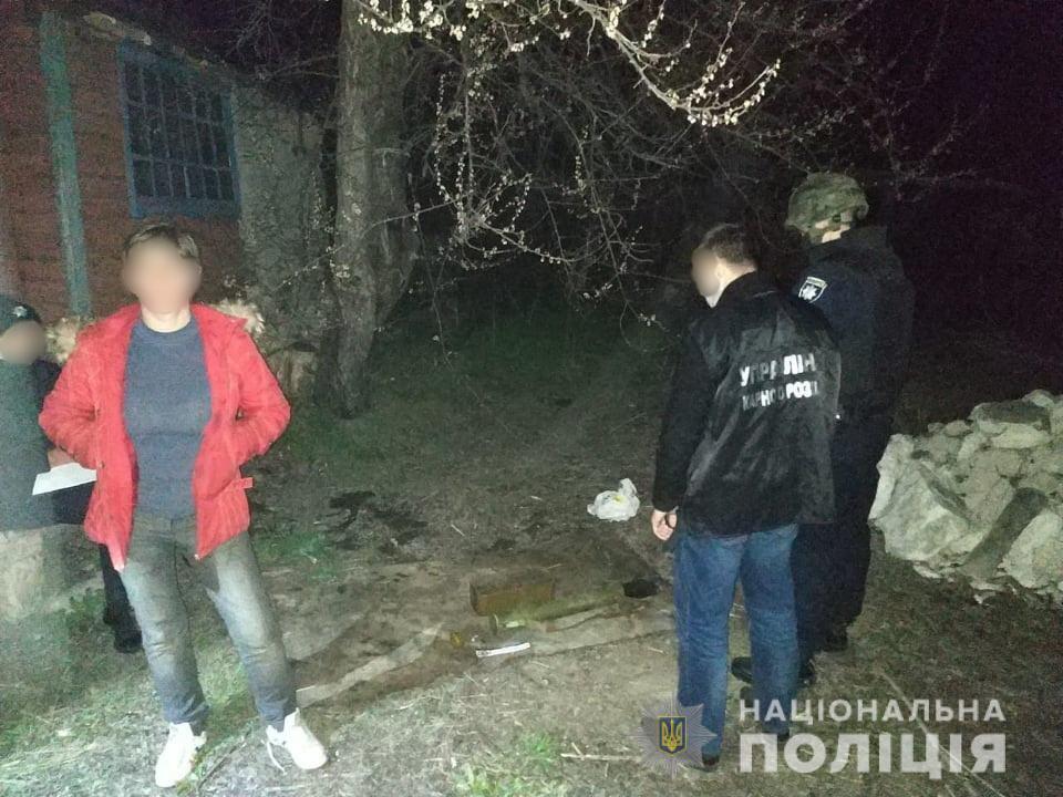 Поліцейські Луганщини виявили у жінки зброю та боєприпаси
