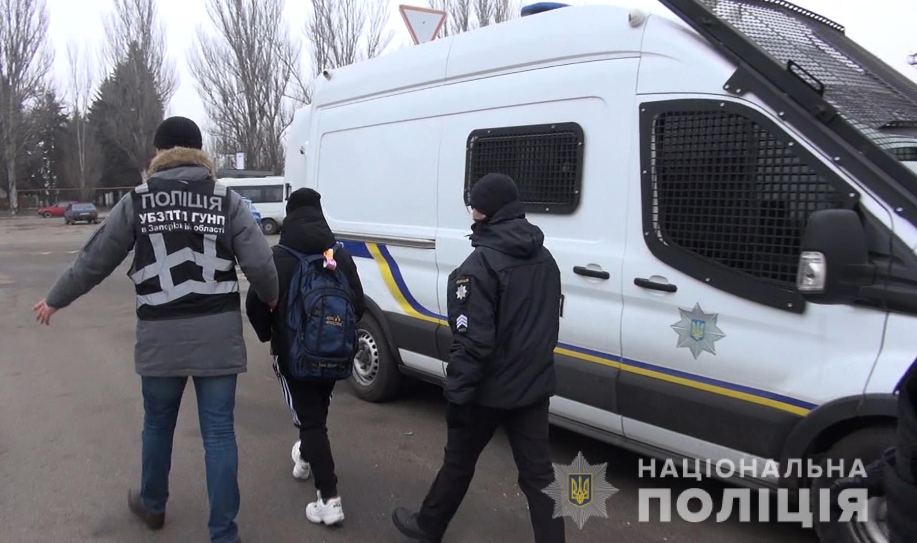 У Запоріжжі судитимуть зловмисницю, яка продавала жінок за кордон