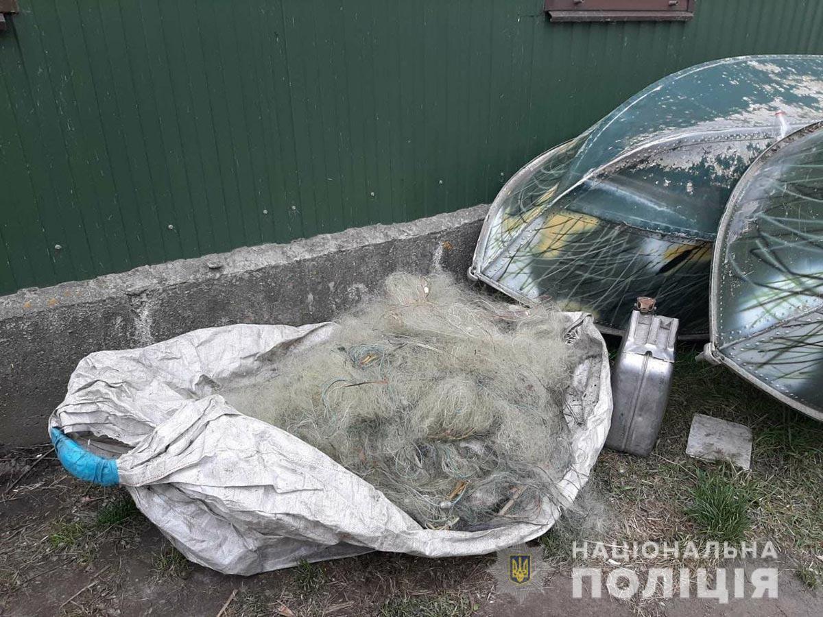 На Полтавщині поліція вилучила понад пів тони незаконно виловленої під час дії нерестової заборони риби