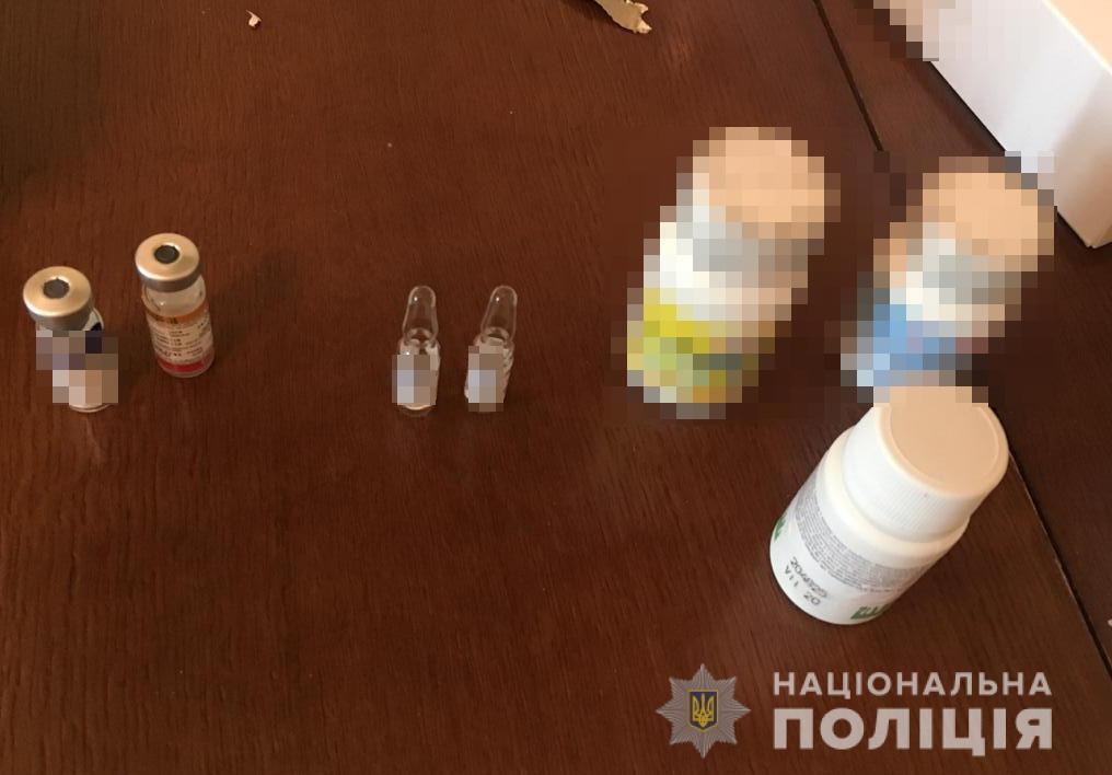 На Чернігівщині учасники злочинного угруповання постануть перед судом за постачання та продаж наркотиків у СІЗО