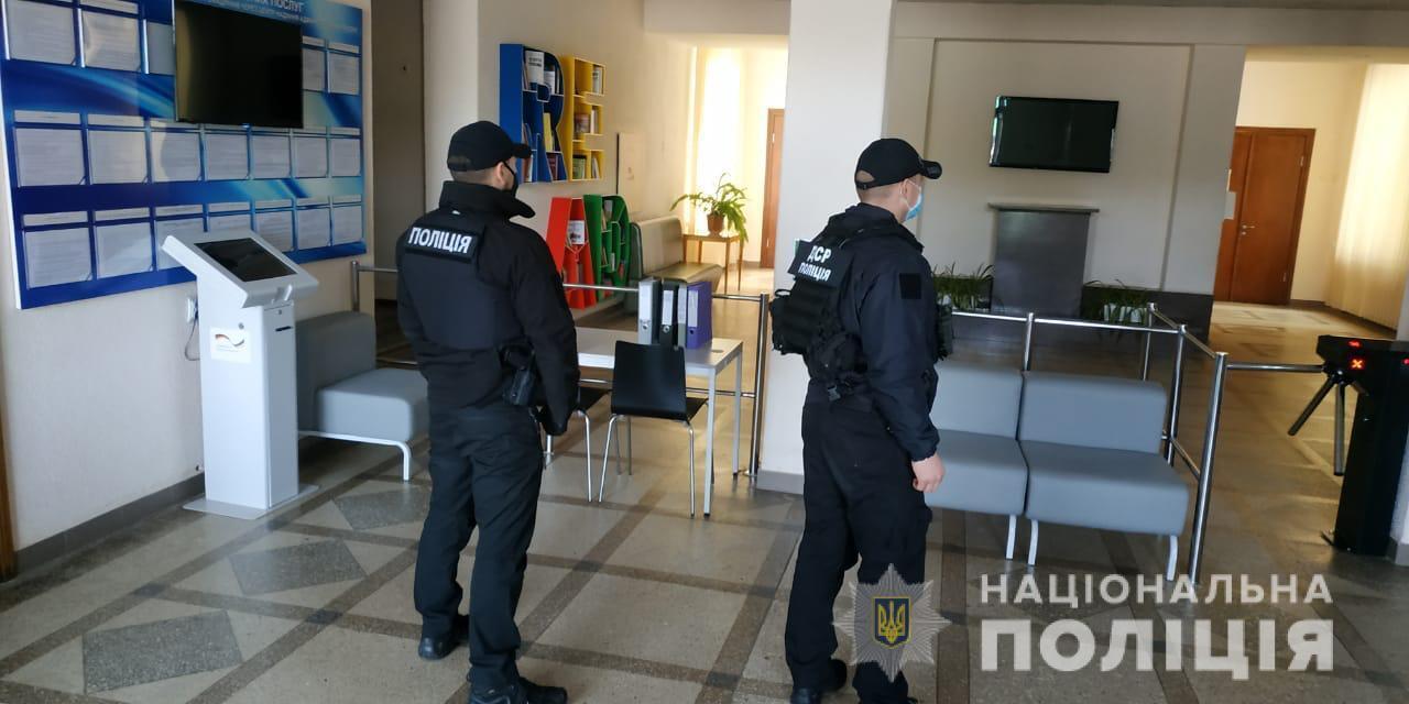 На Дніпропетровщині поліція викрила посадовців міської ради у розкраданні понад мільйона гривень бюджетних коштів