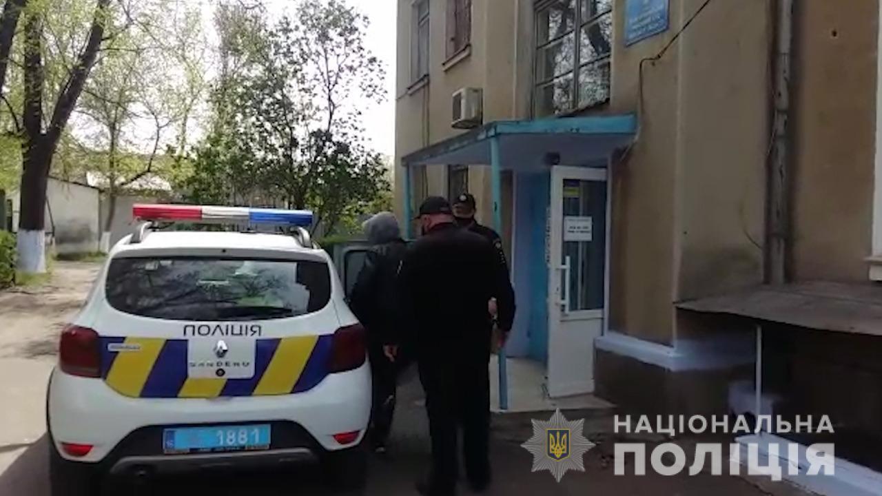 Татарбунарські поліцейські взяли під варту підозрюваного у вбивстві 80-річного односельця