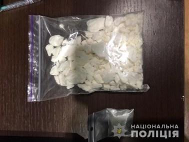 Поліція Київщини затримала групу осіб, які займались виготовленням та «оптовим» збутом амфетаміну