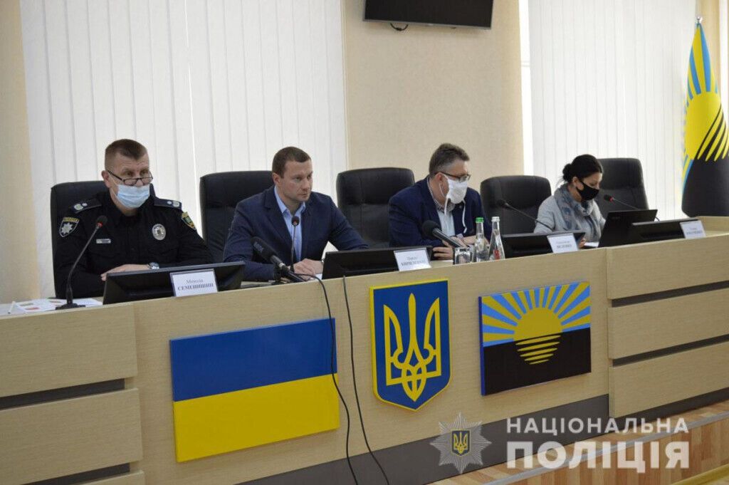 Поліція Донецької області готова забезпечити громадський порядок у поминальні дні, - Микола Семенишин