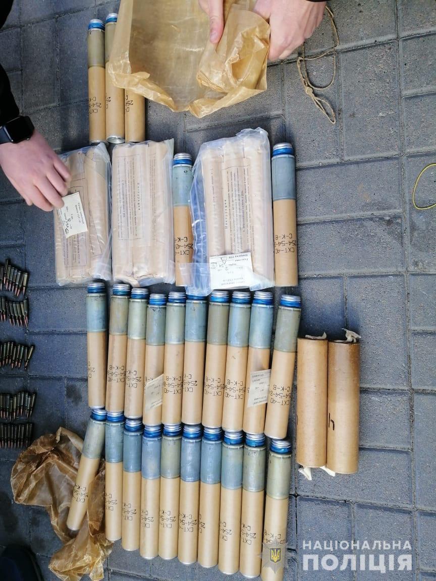 На Київщині затримано військовослужбовця за незаконний збут боєприпасів