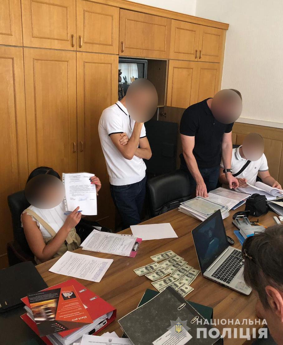 Слідчі Нацполіції скерували до суду обвинувальний акт щодо посадовця Міненерговугілля, який схилив іншу особу до надання хабаря