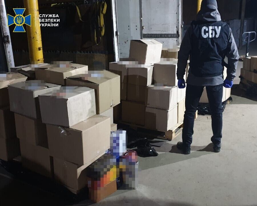 СБУ блокувала масштабний збут алкоголю з підробленими марками акцизного збору у трьох регіонах країни