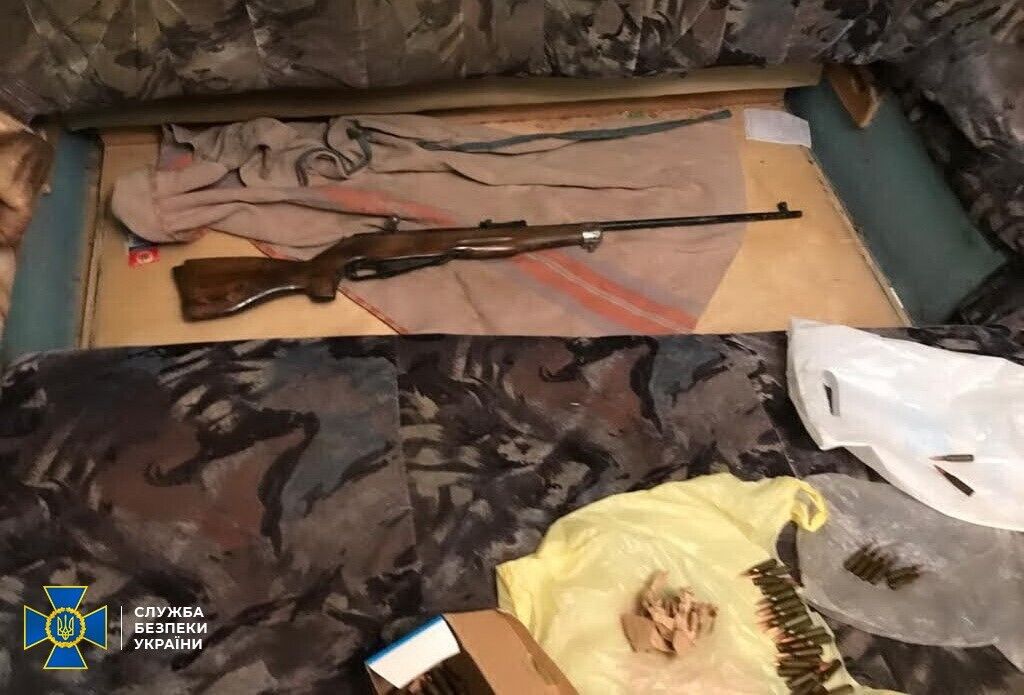 На Дніпропетровщині СБУ викрила угруповання торгівців зброєю