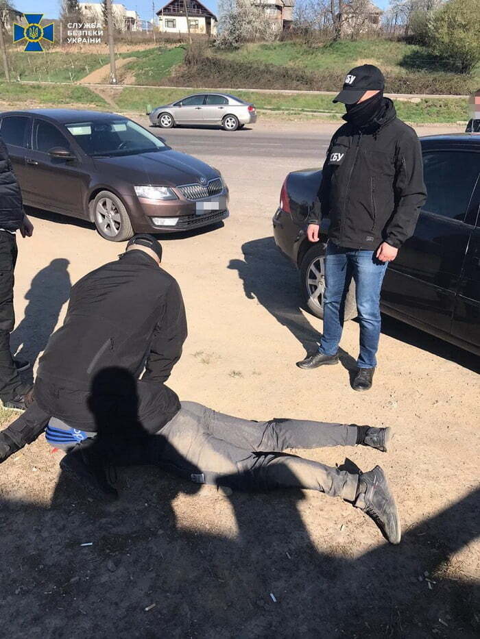 На Закарпатті СБУ попередила незаконне вивезення з України 11 тисяч захисних масок