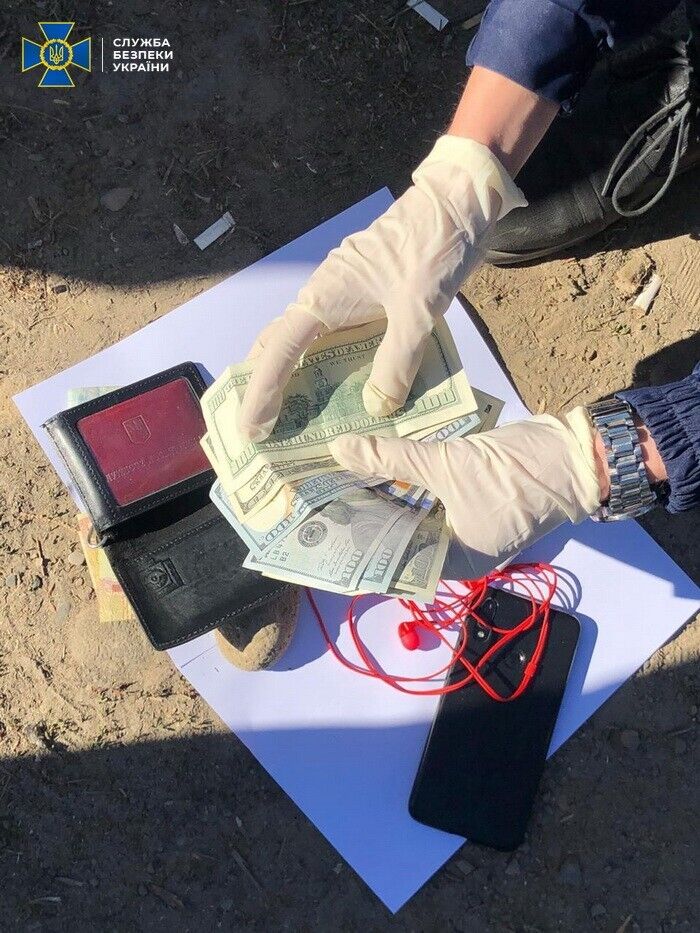 На Закарпатті СБУ попередила незаконне вивезення з України 11 тисяч захисних масок