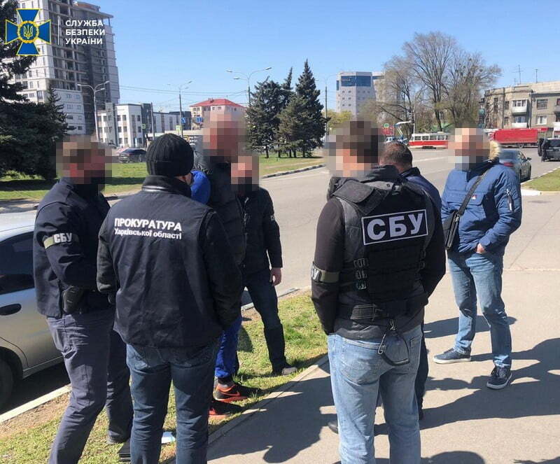 На Харківщині СБУ викрила на хабарі чиновника Державної міграційної служби