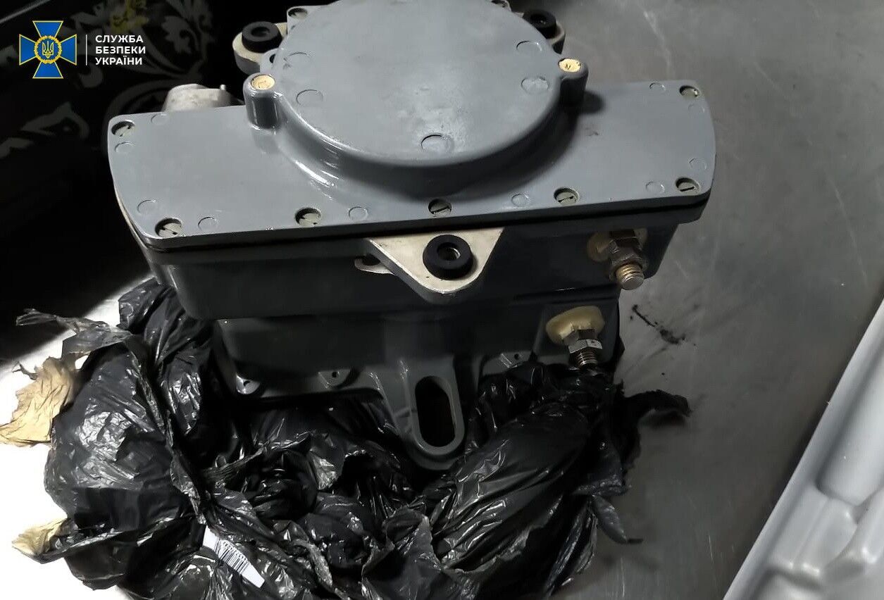 СБУ блокувала незаконне вивезення з країни комплектуючих до бронетехніки