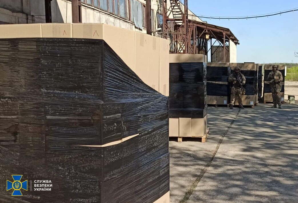 СБУ вилучила на Дніпропетровщині контрафактні цигарки на майже 100 мільйонів гривень (відео)